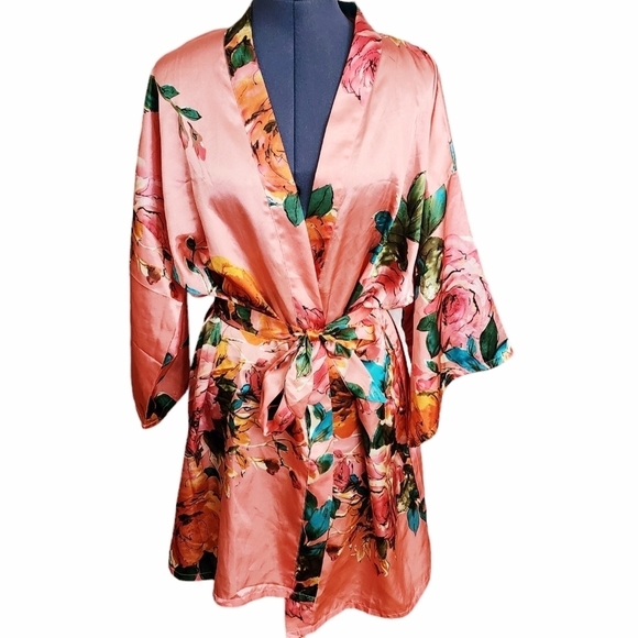 Other - Kimono Robe Peach orange floral satin short bridesmaid wedding party S M L